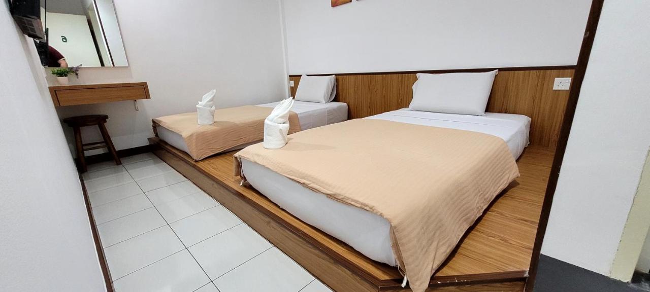 Api-Api Guesthouse Κότα Κιναμπαλού Εξωτερικό φωτογραφία