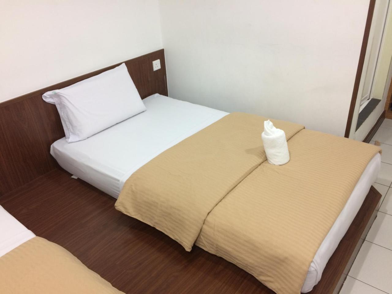 Api-Api Guesthouse Κότα Κιναμπαλού Εξωτερικό φωτογραφία